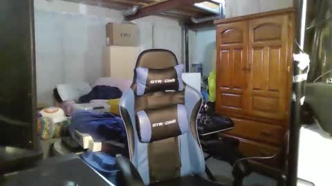 Master  King Tommy online show from 12.19.25