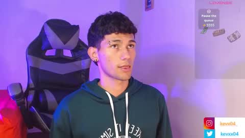 Snapshot of kingparker1 chatting on 11.08.25 A L E X online show from 11.08.25