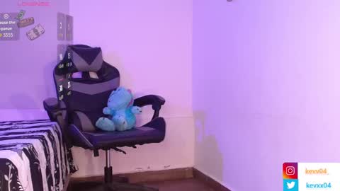 Snapshot of kingparker1 chatting on 11.13.25 A L E X online show from 11.13.25