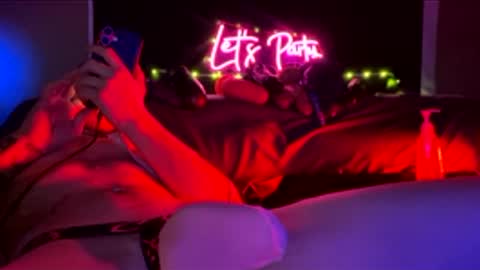 Snapshot of kinksss4all chatting on 12.18.25 KinkPLAY9 online show from 12.18.25