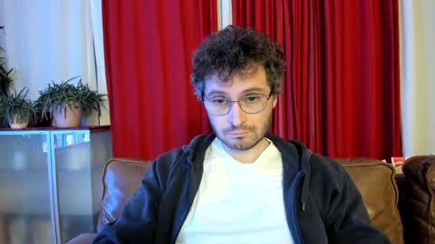 Snapshot of kinksubbydubby chatting on 10.31.25 kinksubbydubby online show from 10.31.25