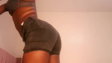 Lola online show from 02.20.26