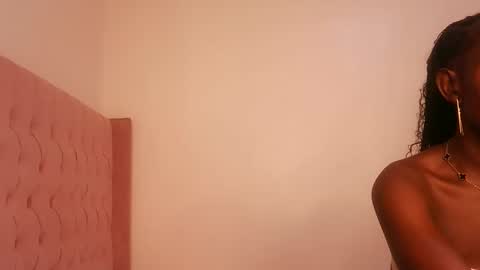 Lola online show from 03.04.26