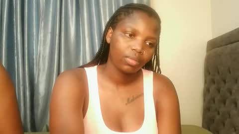 Lola online show from 04.10.26