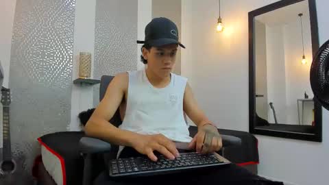   online show from 09.10.25