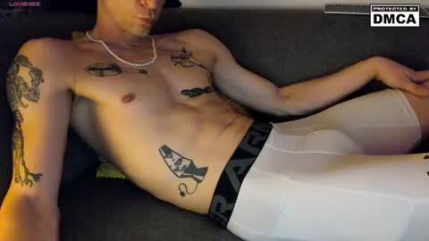 Snapshot of kinky_spidey chatting on 06.14.26 kinky_spidey online show from 06.14.26