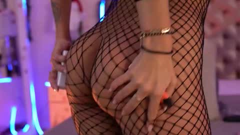 kinkyamelie online show from 12.17.25