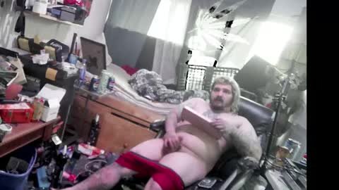 Snapshot of kinkybiguy14 chatting on 06.05.26 Kinky Cassie online show from 06.05.26