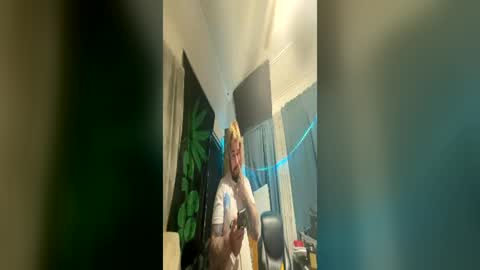 Snapshot of kinkybiguy14 chatting on 06.21.26 Kinky Cassie online show from 06.21.26