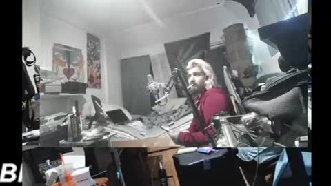 Snapshot of kinkybiguy14 chatting on 06.22.26 Kinky Cassie online show from 06.22.26