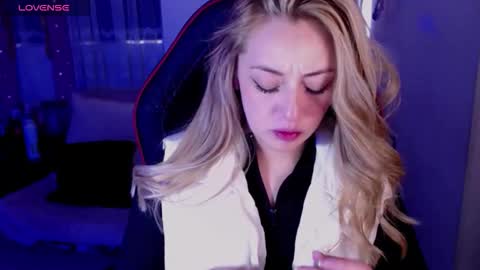  Sara  online show from 02.10.26