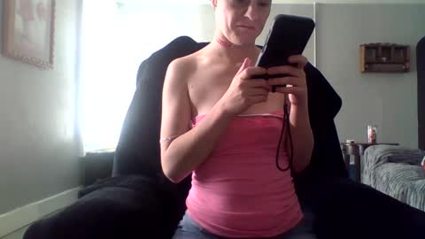 Snapshot of kinkykayla97 chatting on 12.04.24 daddysprincess online show from 12.04.24
