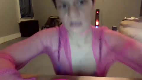 Snapshot of kinkykayla97 chatting on 12.17.24 daddysprincess online show from 12.17.24