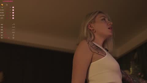 kinkylina_ online show from 01.04.25