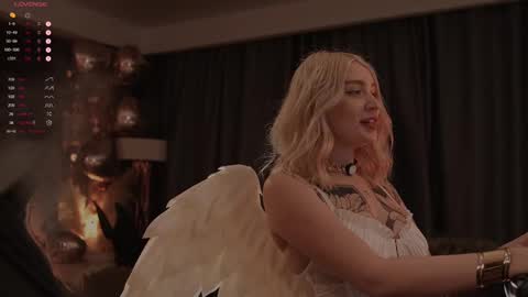 kinkylina_ online show from 02.14.25