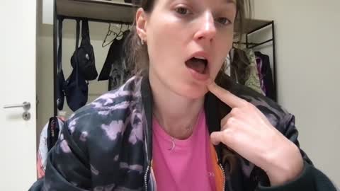 Snapshot of kinkyorange_ chatting on 01.24.25 Mary the Soulmate online show from 01.24.25