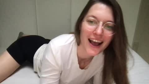 Snapshot of kinkyorange_ chatting on 02.01.25 Mary the Soulmate online show from 02.01.25