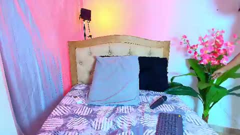 Snapshot of kinkysweet__ chatting on 08.01.26 Isabella online show from 08.01.26