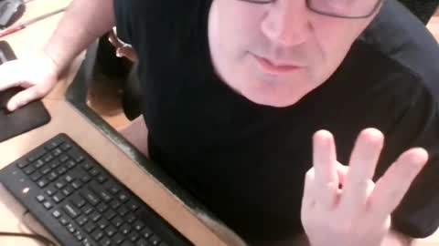 Snapshot of kinkytxm chatting on 06.17.26 kinkytxm online show from 06.17.26