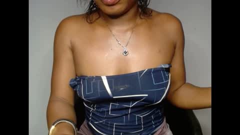 Snapshot of kinkyxxnasty chatting on 10.10.25 kinkyxxnasty online show from 10.10.25