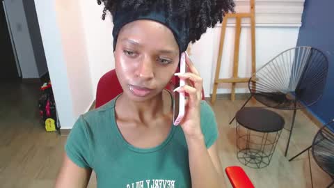 Snapshot of kintsugim chatting on 10.01.25 kintsugi online show from 10.01.25