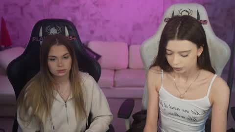 Sweet girls online show from 04.05.26