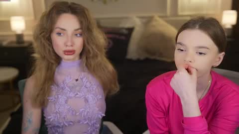 Sweet girls online show from 04.10.26