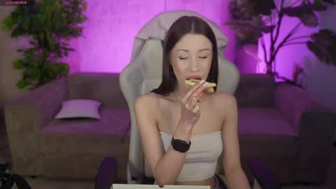 Sweet girls online show from 04.13.26