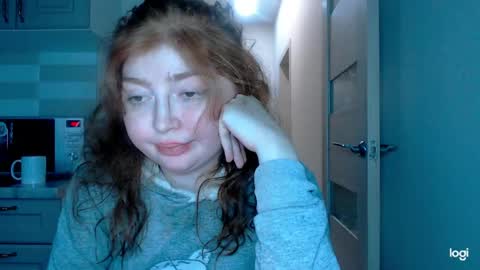 Snapshot of kira_foxy_ chatting on 04.20.26 Kira online show from 04.20.26