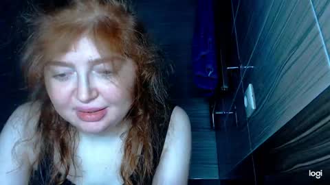 Snapshot of kira_foxy_ chatting on 05.18.26 Kira online show from 05.18.26