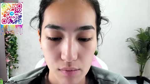 Snapshot of kira_lilian chatting on 09.27.25 Aura online show from 09.27.25