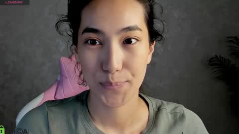 Aura online show from 11.21.25