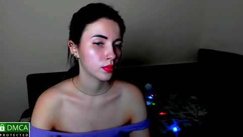 Snapshot of kira_moon_1 chatting on 12.13.24 Kira online show from 12.13.24