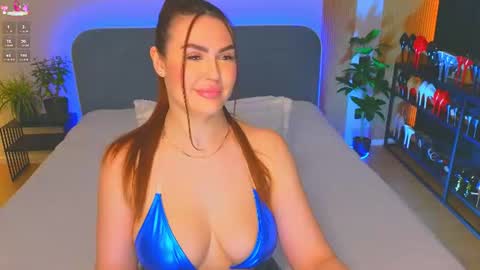 Snapshot of kira_sexxx chatting on 06.28.26 Kira online show from 06.28.26