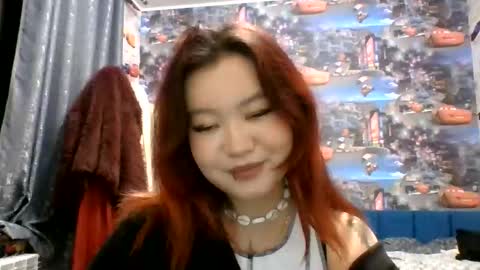 Snapshot of kiradrip chatting on 12.02.25 Kira online show from 12.02.25
