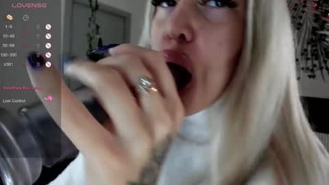 Kira online show from 12.18.25