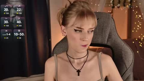 Kira online show from 04.21.26