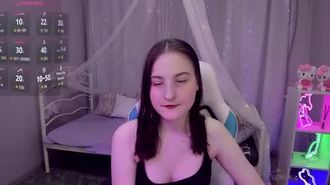 KiraParker online show from 04.23.26