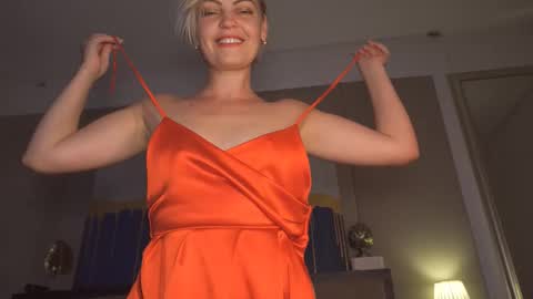 kirasunny online show from 09.18.25
