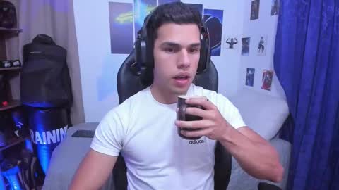 Snapshot of kiritosexhot chatting on 09.28.25 Jacob online show from 09.28.25