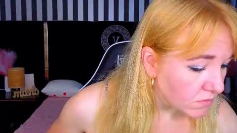Snapshot of kirra_salute chatting on 07.07.26 Kirra Salute online show from 07.07.26