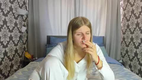 Kira online show from 09.28.25