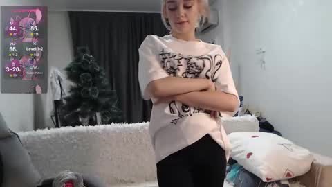 Snapshot of kisi_missi chatting on 01.27.25 Kisi online show from 01.27.25