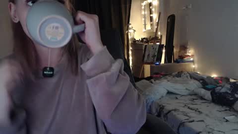 Snapshot of kisi_missi chatting on 02.05.25 Kisi online show from 02.05.25