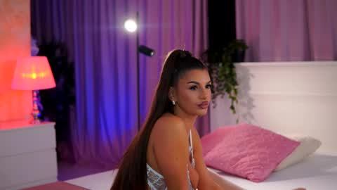 Snapshot of kiss_jess chatting on 10.26.25 Kiss Jess online show from 10.26.25