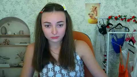 Valeria online show from 10.21.25