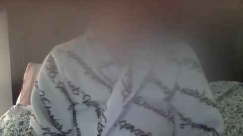 kissandtell1357 online show from 10.22.25