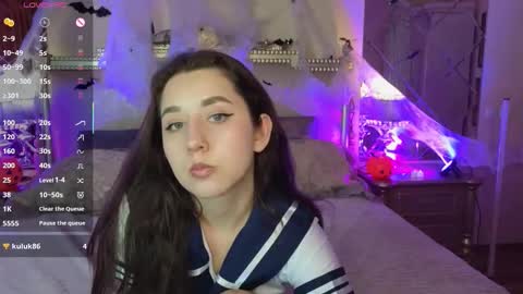 Hot Eva online show from 10.17.25