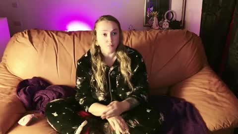 kissica online show from 01.14.25