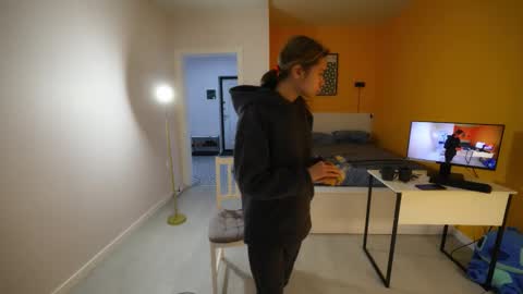 Snapshot of kissmesloww chatting on 10.19.25 Snezhana online show from 10.19.25